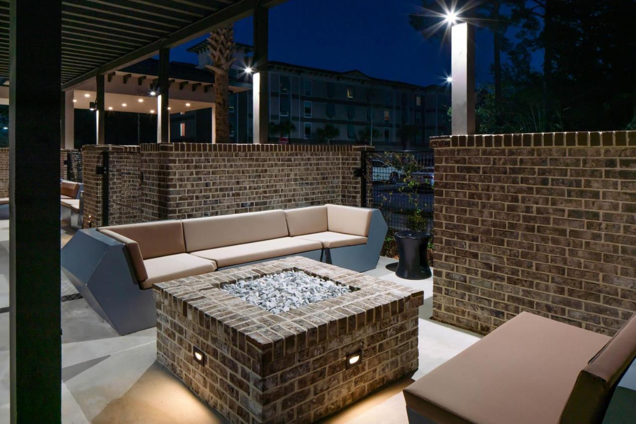 Springhill Suites Hilton Head Island Exterior photo